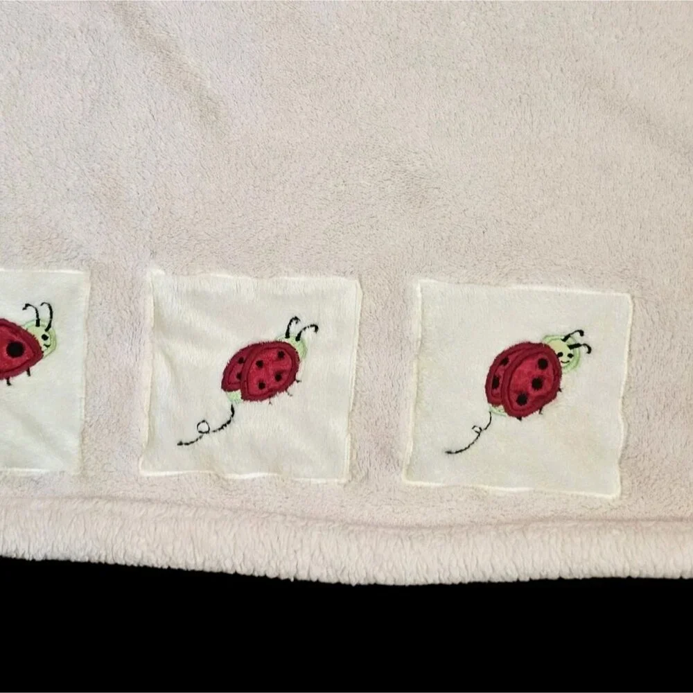 Kids Line Ladybug Baby Blanket Light‎ Pink Girls Plush